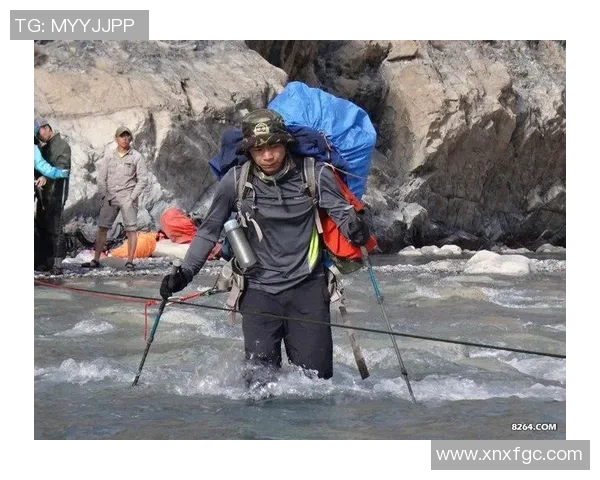 高龄前锋的传奇之路：足球场上的岁月与智慧交融